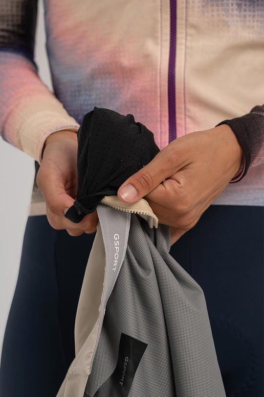 Chaqueta ligera y compacta para ciclismo en carretera