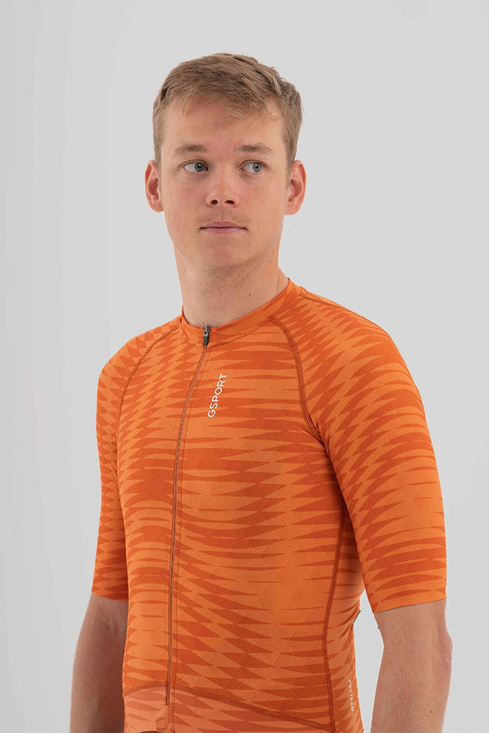 maillot de ciclismo visibilidad en carretera