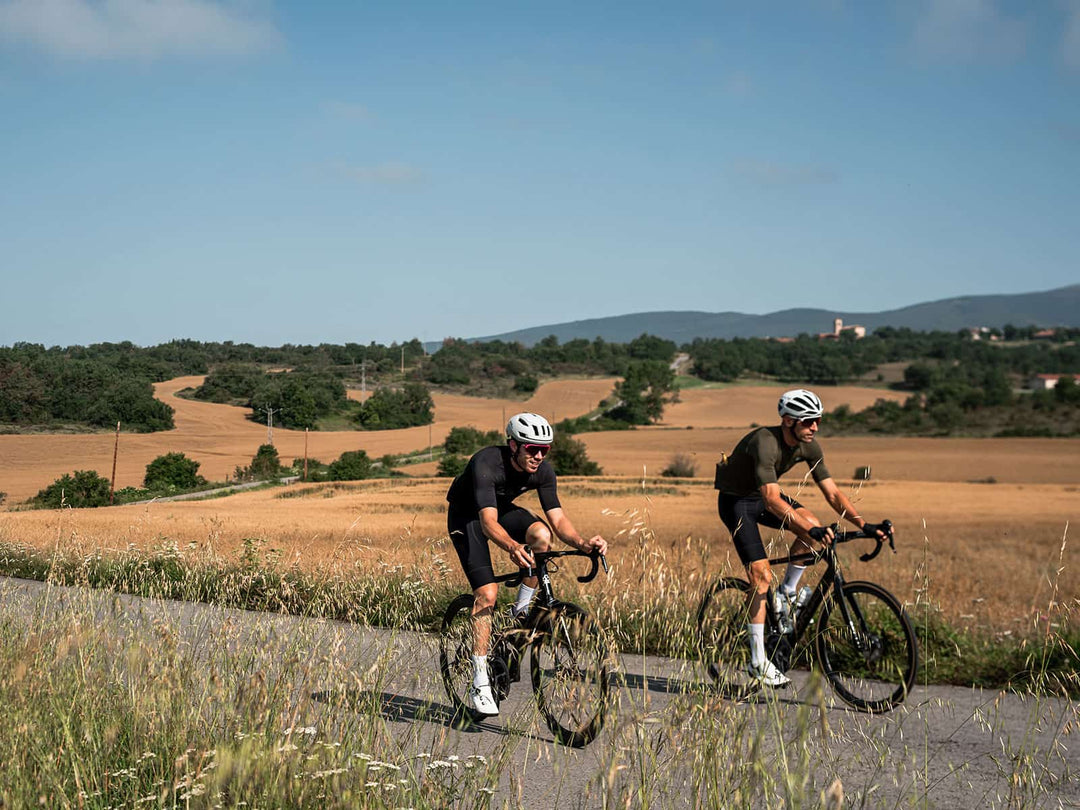 CYCLING MOUNTAIN PASSES IN ASTURIAS