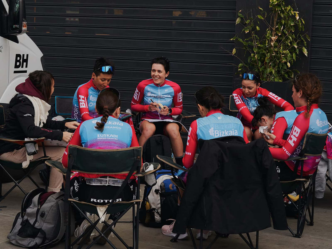 The Bizkaia Durango kicks off the season at the Setmana Valenciana.