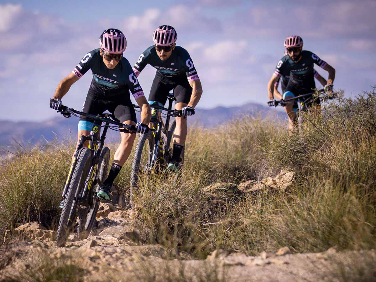 Equipo MTB Ultra Maratón SCOTT Cala Bandida