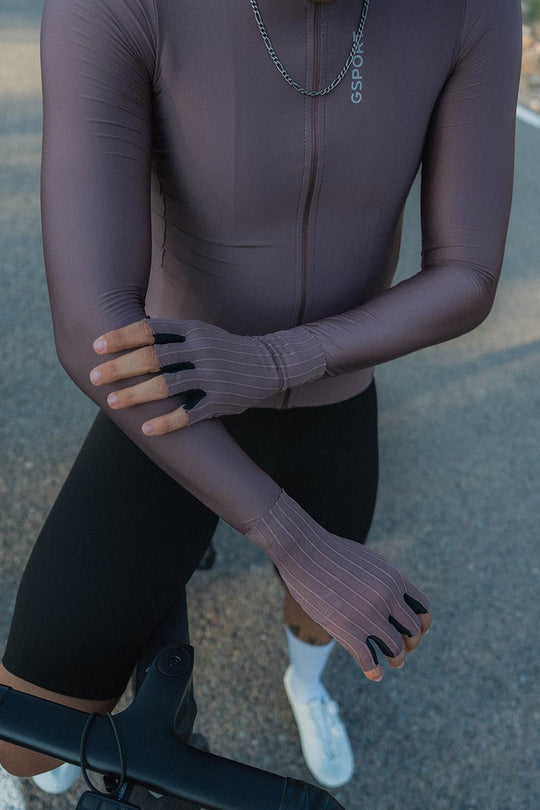 Maillot largo, ligero y ultra transpirable.