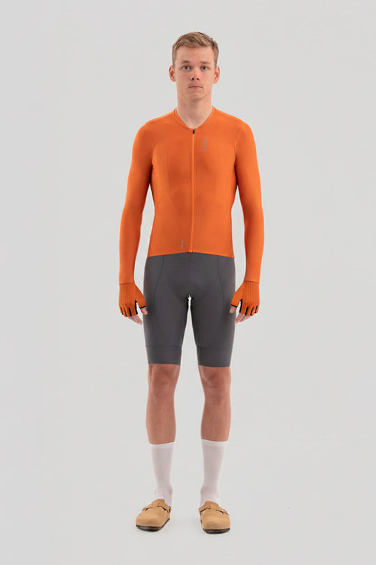 Pack Aero Atom: maillot + guantes con 15% de descuento.
