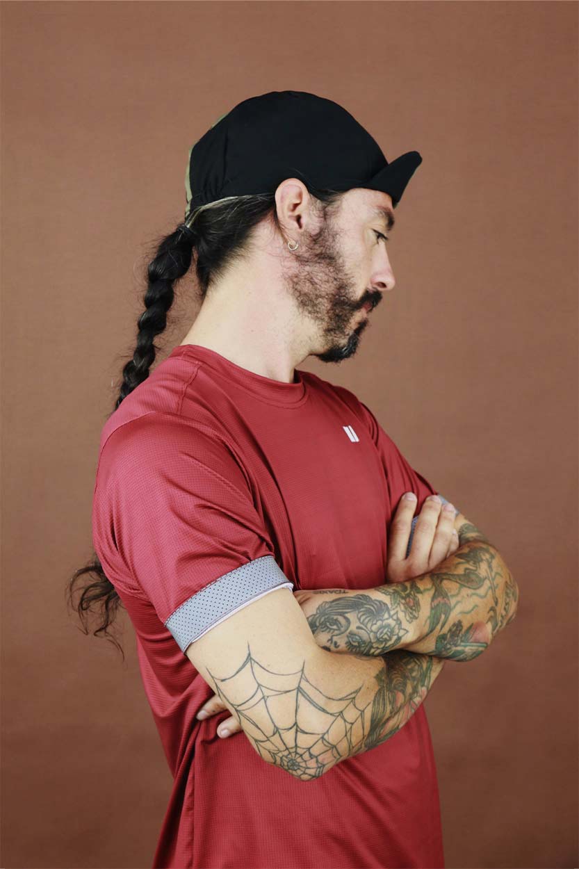 Camiseta Burgundy Xplore