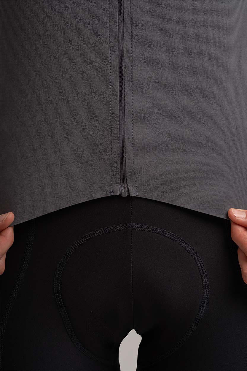 Terminación Bonding y goma siliconada – Ajuste limpio y cómodo.