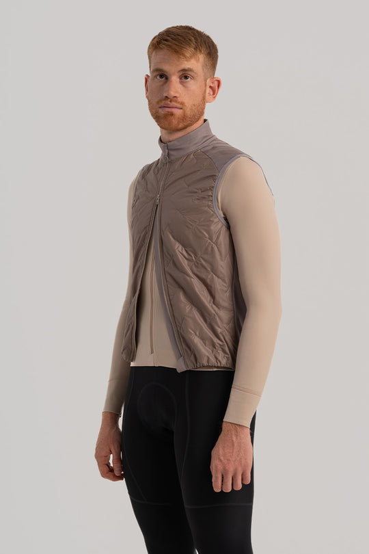 Microperforaciones en la espalda – Mayor ventilación y confort durante el esfuerzo.