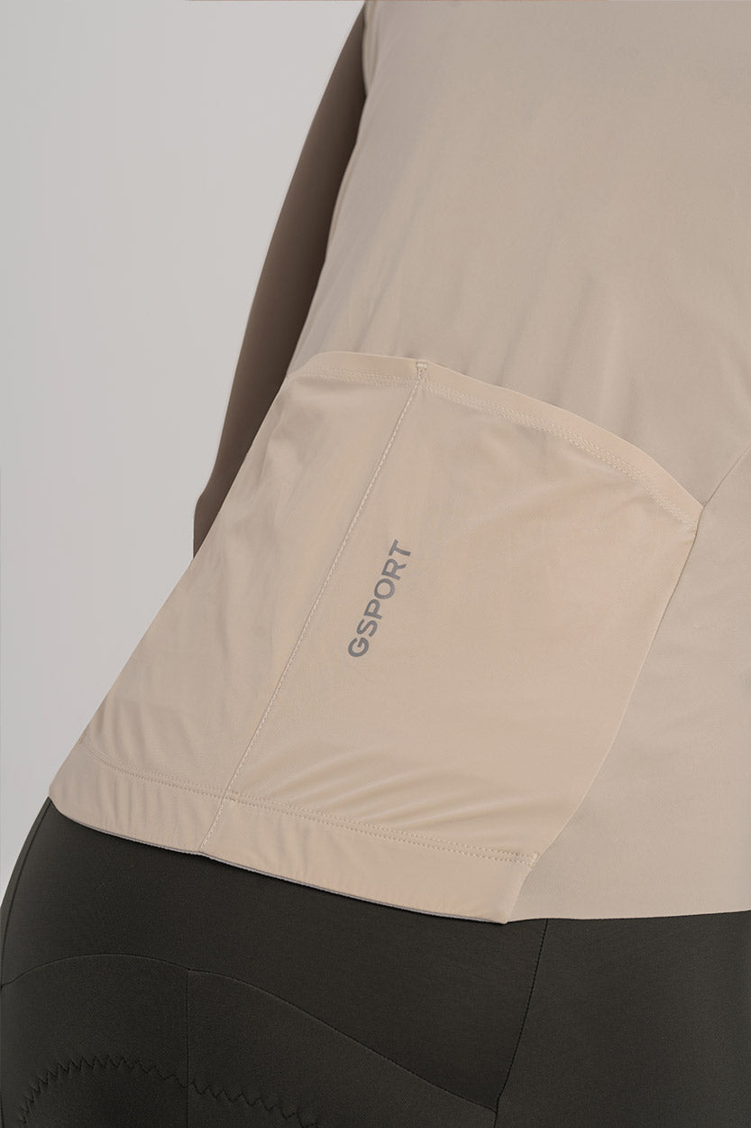 Parte trasera transpirable – Evacuación de sudor y secado rápido.