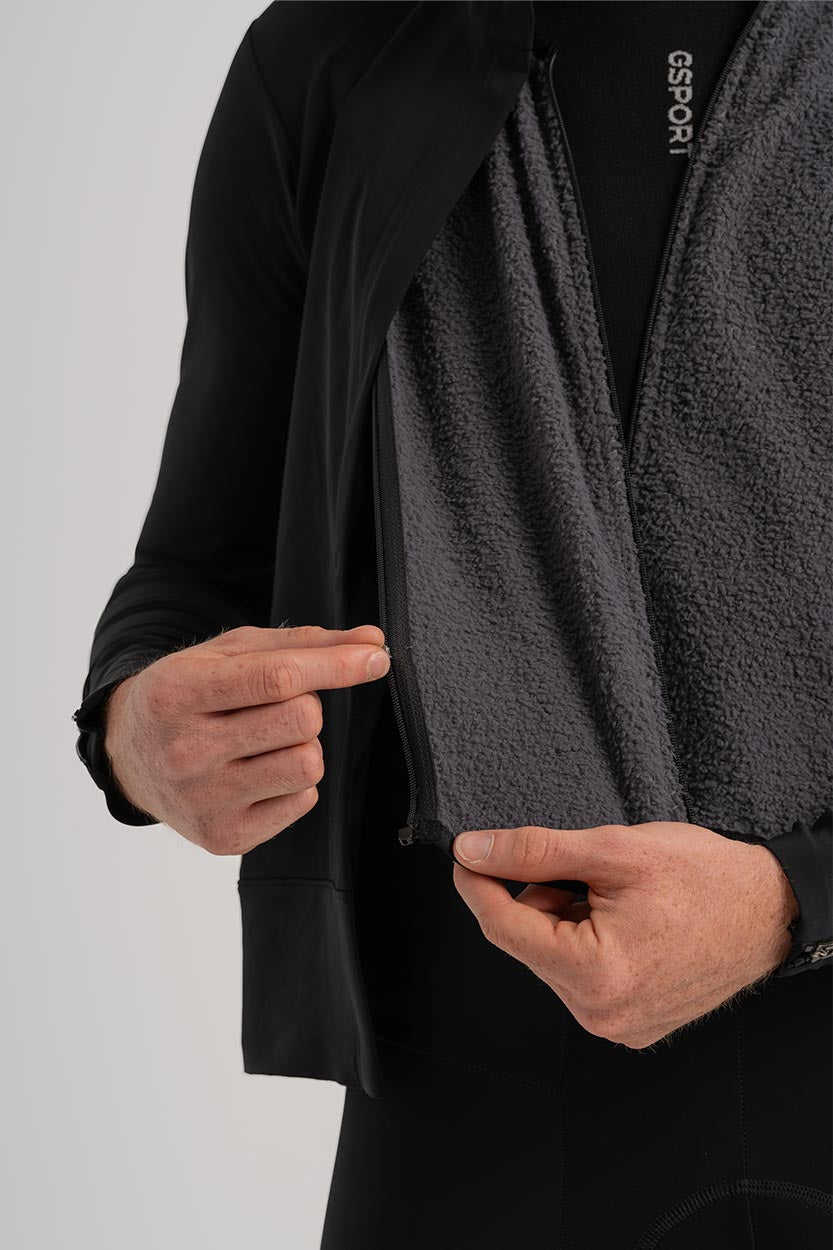 Alta transpirabilidad y secado rápido – Mantente seco y cómodo en rutas exigentes.