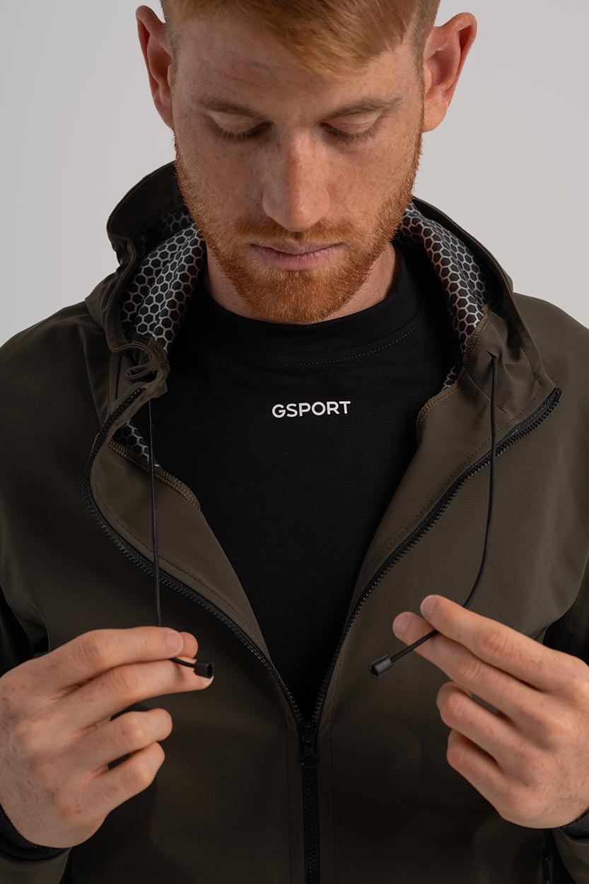 Detalles reflectantes para mayor visibilidad.