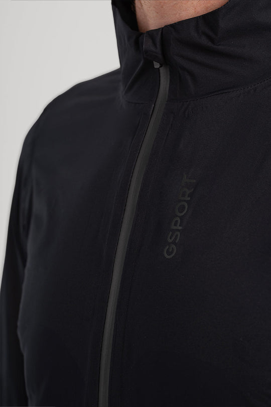 Cremallera YKK® waterproof – Bloqueo semiautomático y seguridad extra.