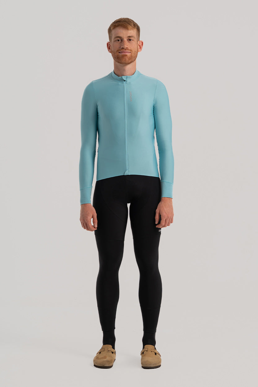 Maillot ONE: Ideal para entretiempo, con tejido afelpado para mayor comodidad en climas suaves.