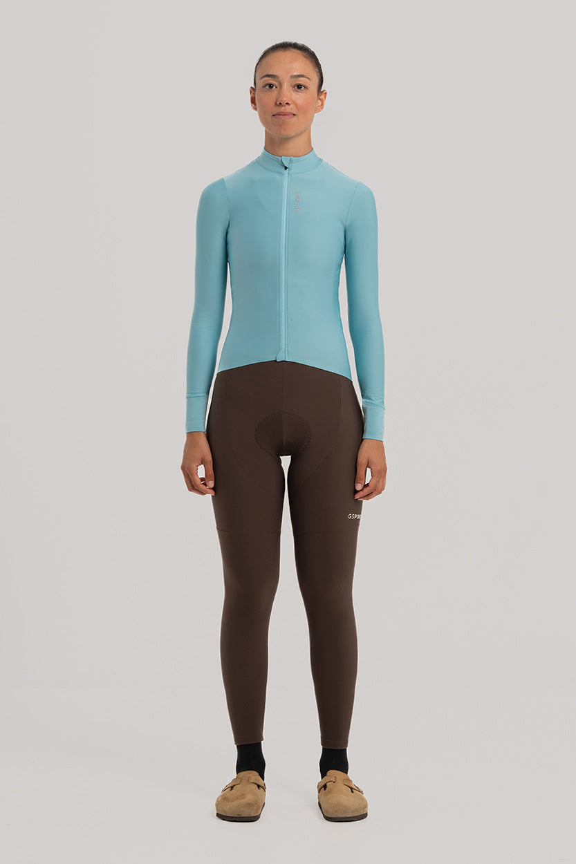 Maillot ONE: Ideal para entretiempo, con tejido afelpado para mayor comodidad en climas suaves.