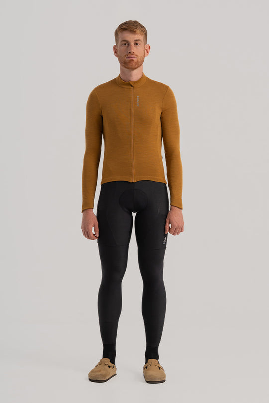 Maillot Pro Team Merino – Termorregulación natural para todo clima.
