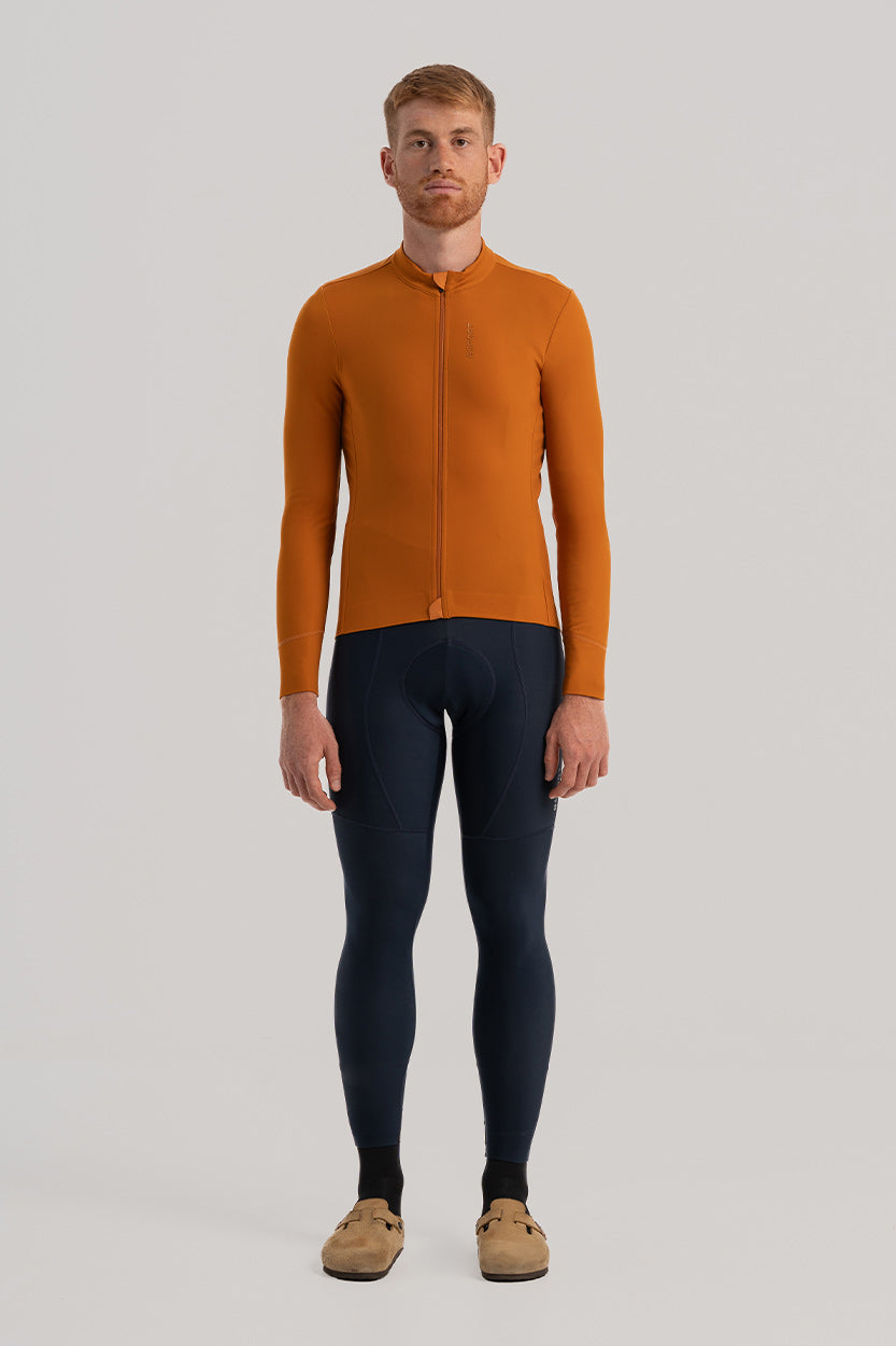 Maillot Pro Team invierno – Rendimiento superior en rutas frías.