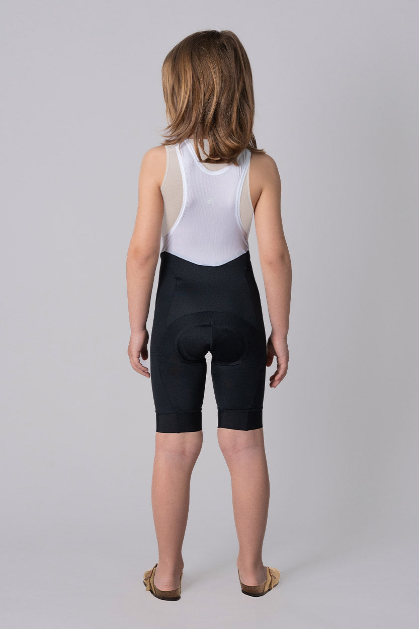 Rango de temperatura: desde 15ºC
Badana Dolomiti (específica para niñ@s) está desarrollada con una espuma multicapa de célula abierta con varias densidades para garantizar una excelente protección. La perforación de la espuma aumenta significativamente la transpiración, brindando una agradable sensación de comodidad y permitiendo un secado rápido.