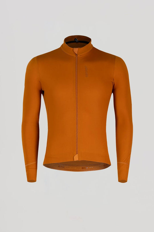 Maillot Pro Team invierno – Rendimiento superior en rutas frías.